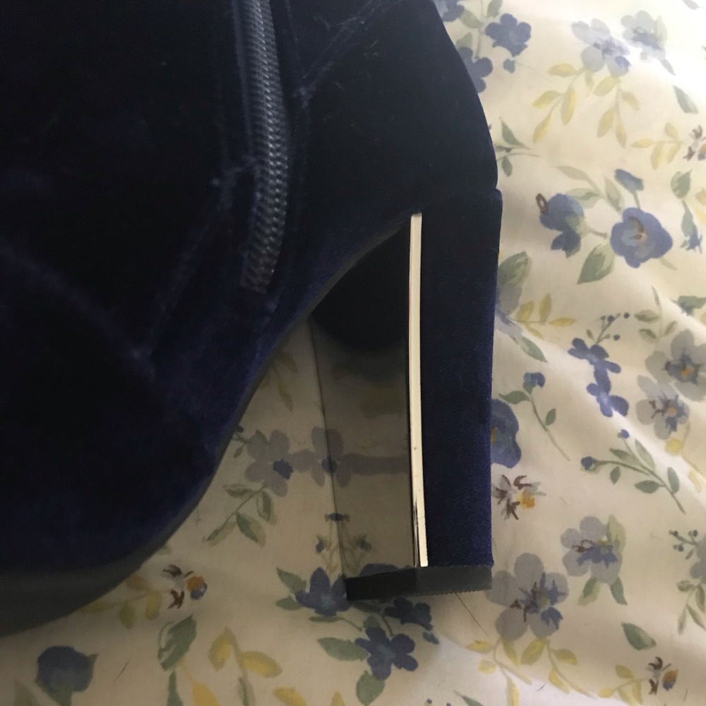 Blue velvet high heel boots - Picture 4 of 6